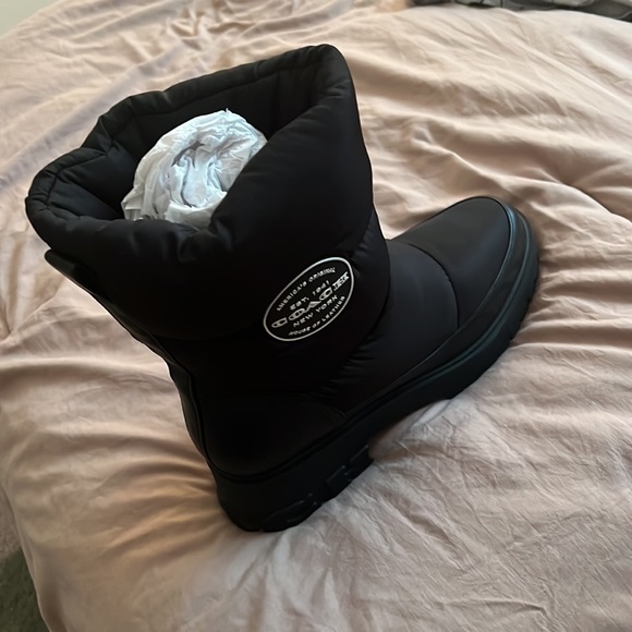Coach snow boots - Picture 2 of 3